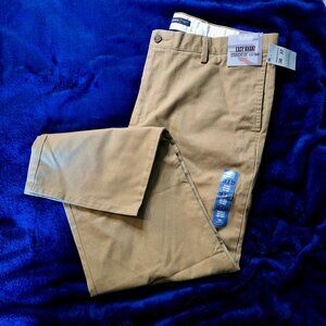 Dockers 38 x 32 NWT Tan
